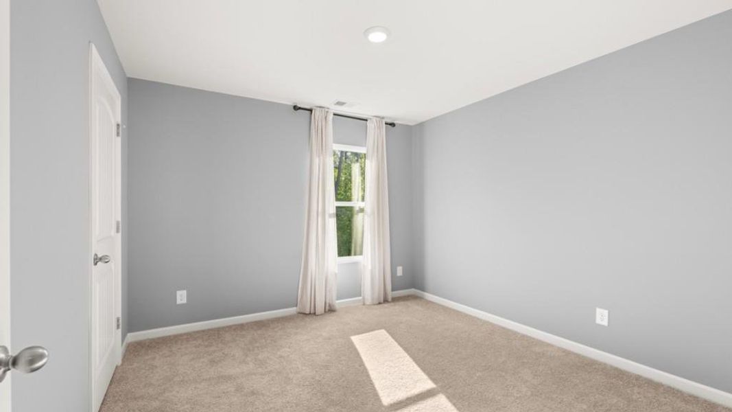 Spacious, unfurnished interior of a new home in Aurora Creek, Dallas (Image 22).
