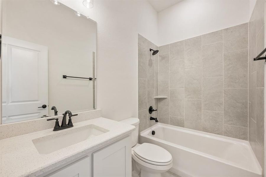 Image 35 of a home in East Oak Creek 60-65.