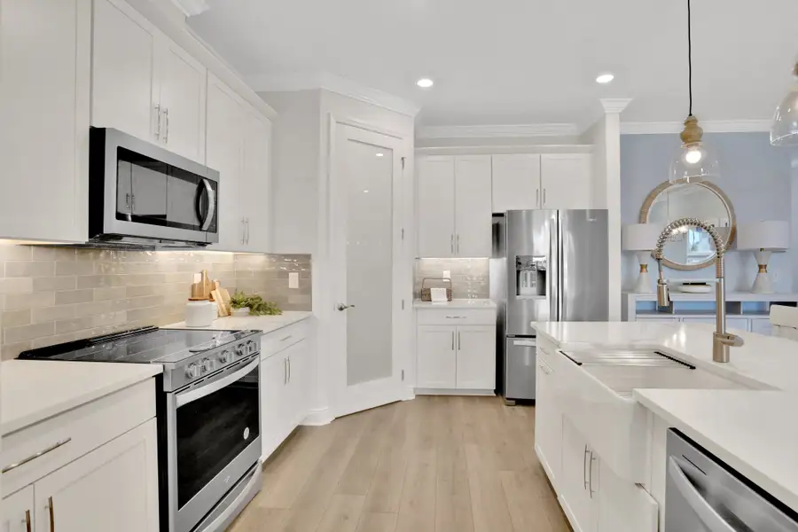 2,043sf New Home in Parrish, FL.  - Slide 5