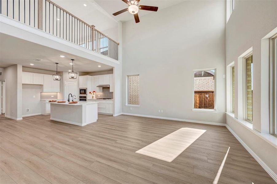 Spacious, unfurnished interior of a new home in Lily Creek at Sutton Fields, Aubrey (Image 20).