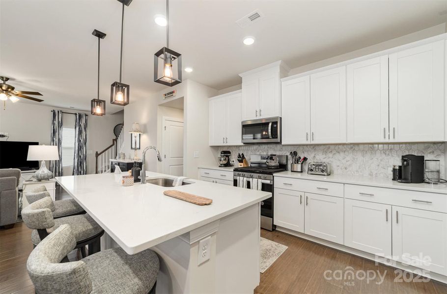 Lots of lovely white cabinets Lots of lovely white cabinets