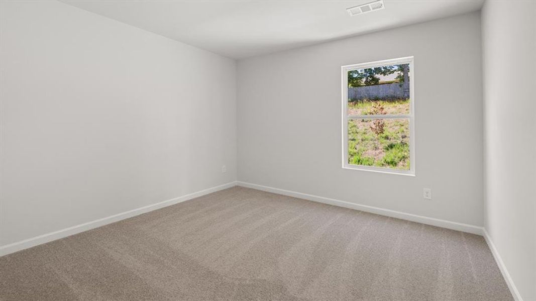 Spacious, unfurnished interior of a new home in Lost Creek, Dallas (Image 28).