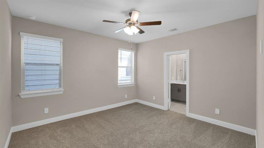 Spacious, unfurnished interior of a new home in Mustang Square, Plano (Image 14). Spacious, unfurnished interior of a new home in Mustang Square, Plano (Image 14).