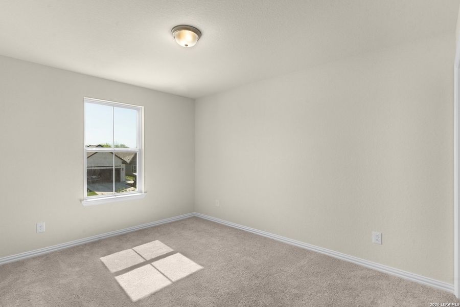 Spacious, unfurnished interior of a new home in Casinas at Gruene, New Braunfels (Image 14).