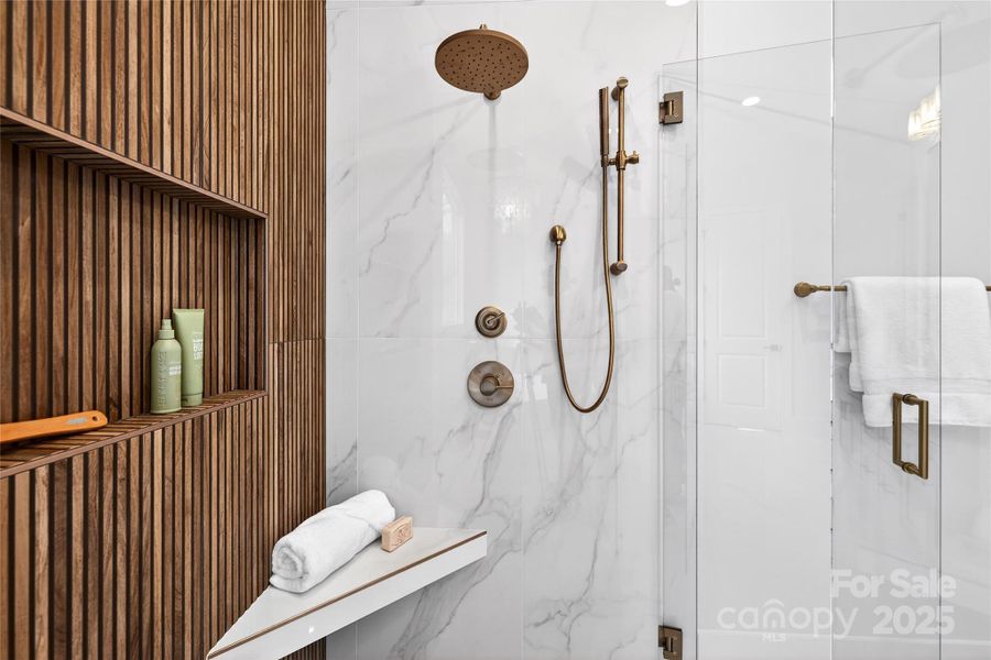 Image 47 of a home in .