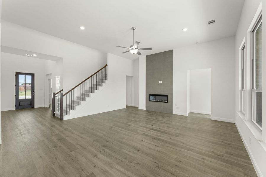 Spacious, unfurnished interior of a new home in Park Trails, Forney (Image 22).
