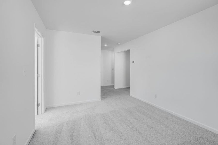 Spacious, unfurnished interior of a new home in Windance Lake, Loganville (Image 22).