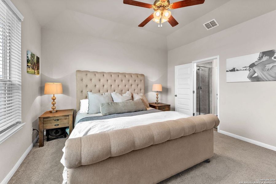 Furnished interior view inside a new home in Saddle Creek Ranch, Cibolo (Image 33). Furnished interior view inside a new home in Saddle Creek Ranch, Cibolo (Image 33).