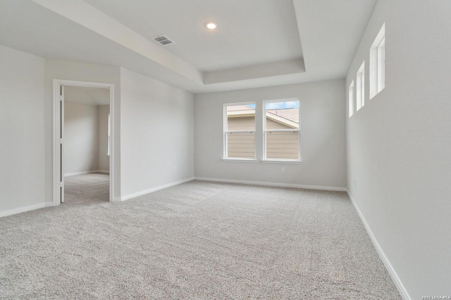 Spacious, unfurnished interior of a new home in Willow Point, San Antonio (Image 26).