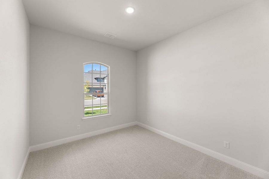 Spacious, unfurnished interior of a new home in Timberbrook, Justin (Image 24).