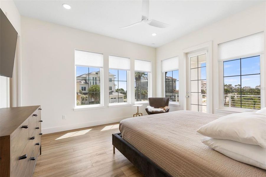 Furnished interior view inside a new home in , Palm Coast (Image 52).