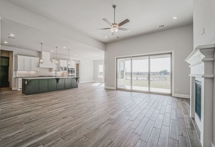 Plan 6025 great room - 7 of 21