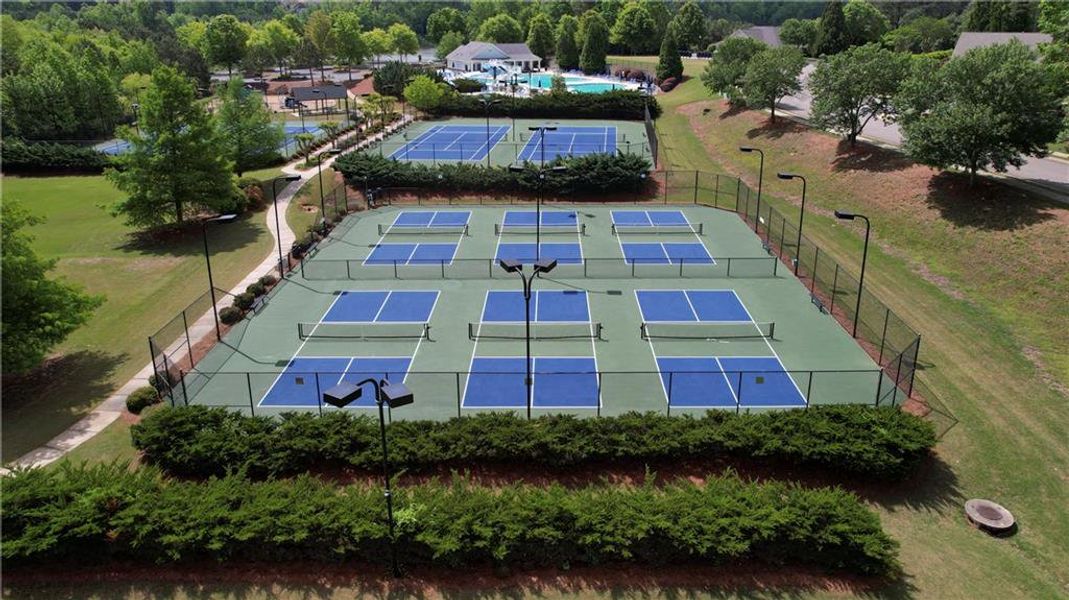 Community amenities in , Canton (Image 35).