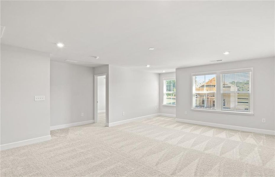 Spacious, unfurnished interior of a new home in Anderson Point Estates, McDonough (Image 17).