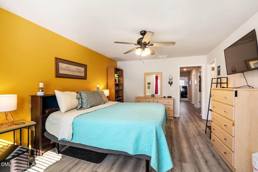 209ParkerStationAve-044