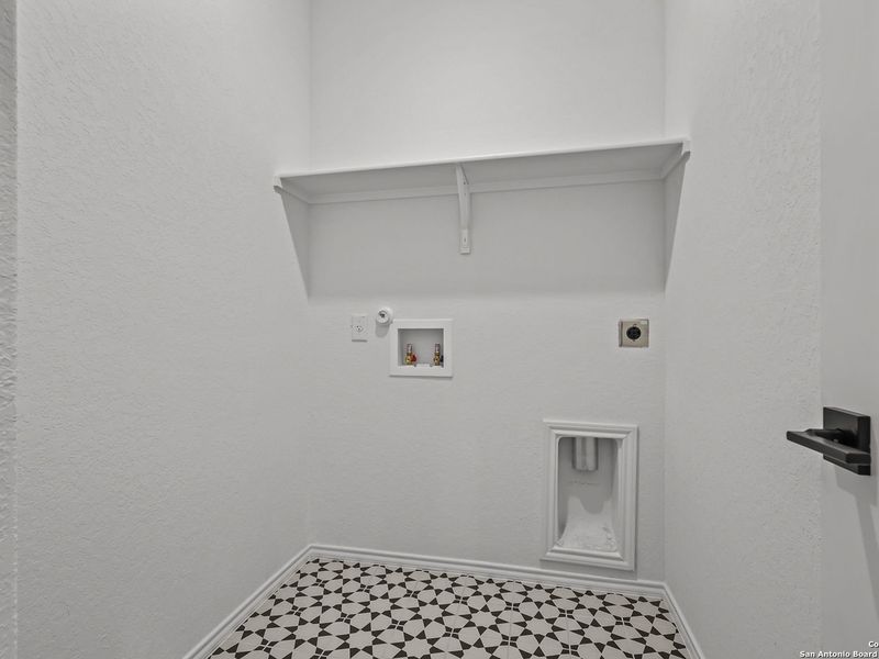 Spacious, unfurnished interior of a new home in Horizon Pointe, San Antonio (Image 28). Spacious, unfurnished interior of a new home in Horizon Pointe, San Antonio (Image 28).