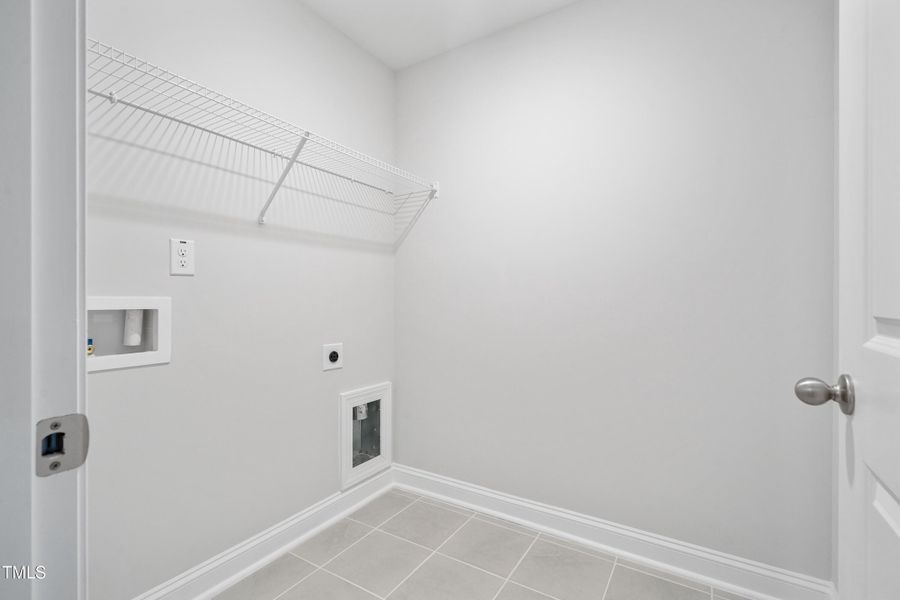 Ral_Barrington_Lot244 (12)