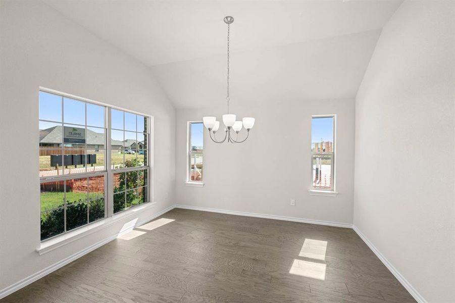 4537 Aralia- Dining Room-1 4537 Aralia- Dining Room-1
