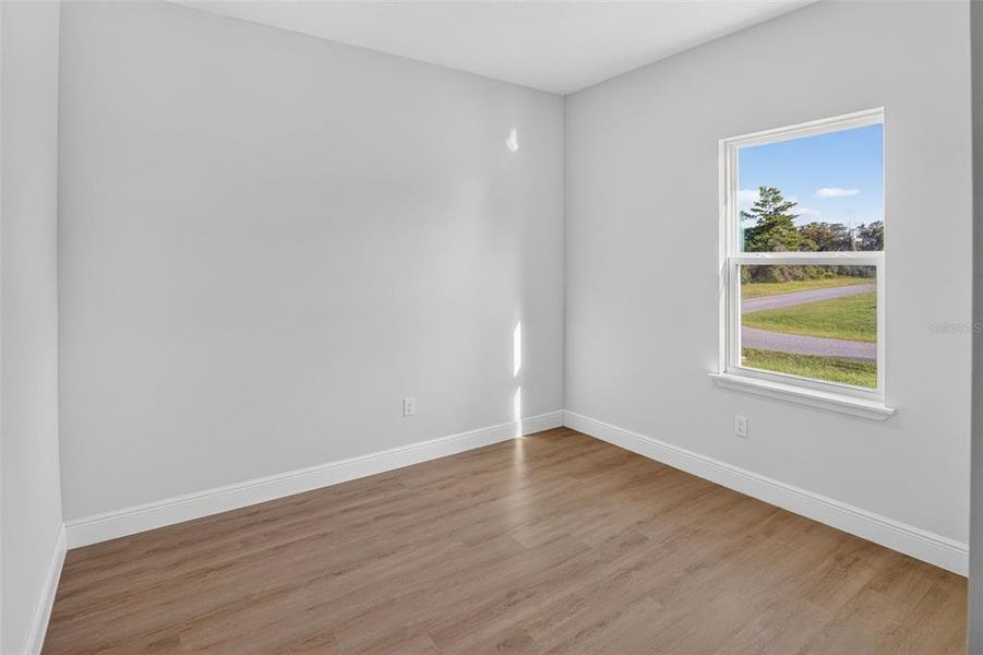 Spacious, unfurnished interior of a new home in , Ocala (Image 17).