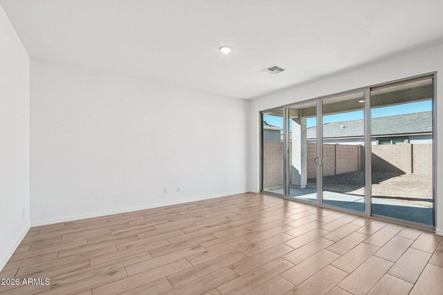 7-web-or-mls-N 75th Ln-S2801-007 7-web-or-mls-N 75th Ln-S2801-007