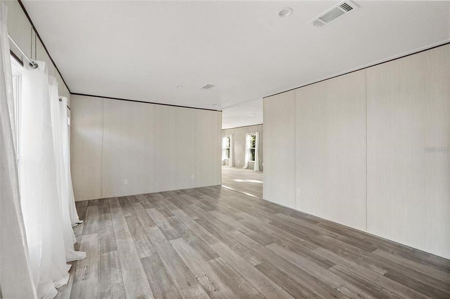 Spacious, unfurnished interior of a new home in , Bunnell (Image 16).
