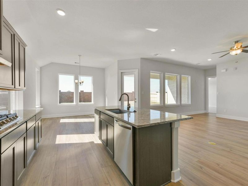 Furnished interior view inside a new home in Lago Mar, Texas City (Image 12).