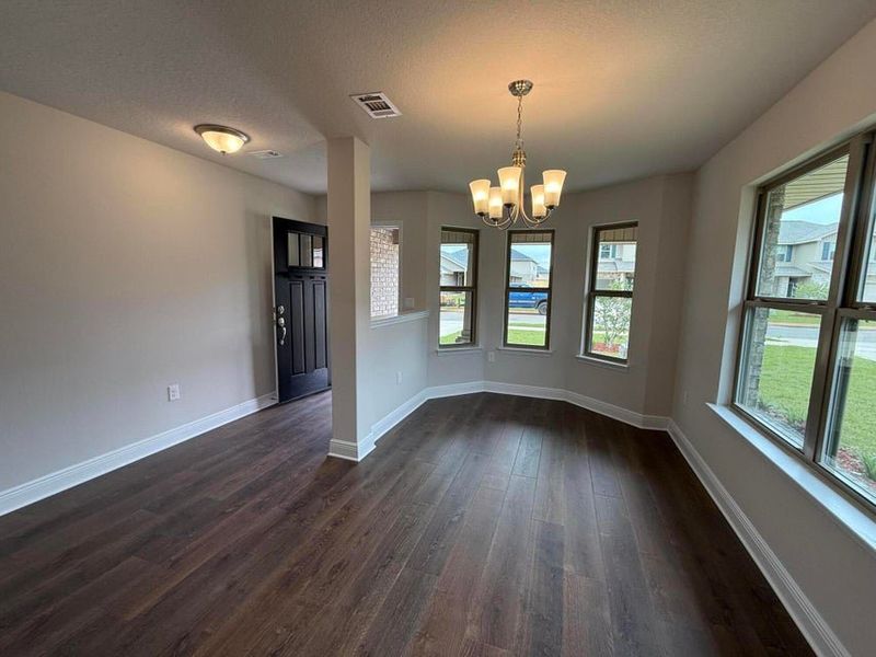 Spacious, unfurnished interior of a new home in Ridgeway Landing, Crestview (Image 6).
