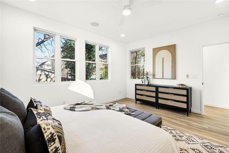 Furnished interior view inside a new home in , Atlanta (Image 21).