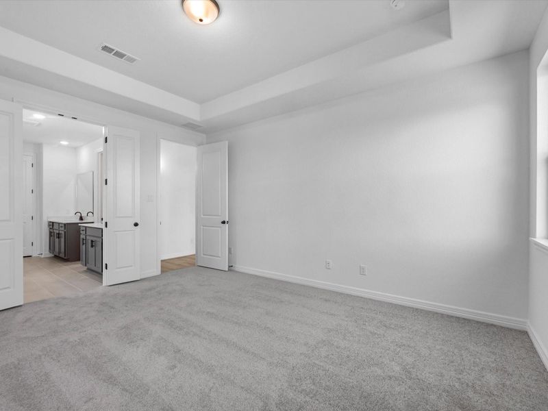 Spacious, unfurnished interior of a new home in Austin Point, Richmond (Image 21).