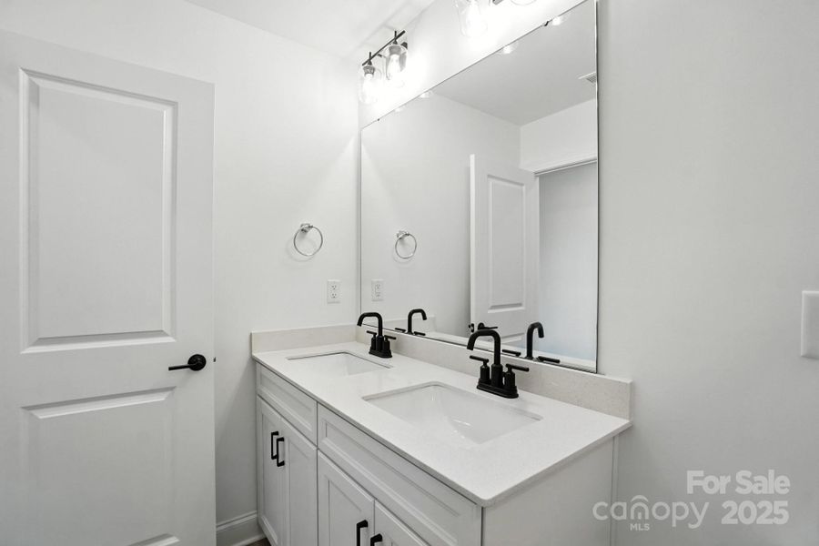 Furnished interior view inside a new home in Summerlin, Mooresville (Image 16). Furnished interior view inside a new home in Summerlin, Mooresville (Image 16).