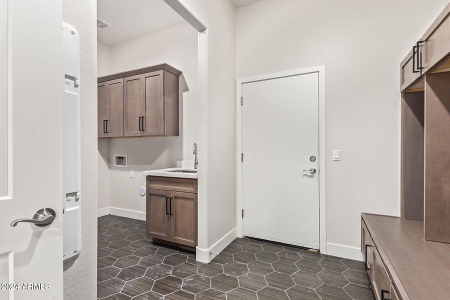 Mudroom/Laundry Room