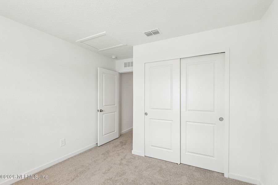 Spacious, unfurnished interior of a new home in The District at Oakleaf - The Commons, Middleburg (Image 19).