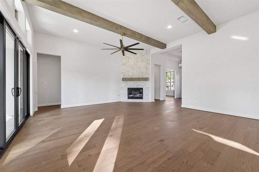 Spacious, unfurnished interior of a new home in Stewart’s Forest, Conroe (Image 24). Spacious, unfurnished interior of a new home in Stewart’s Forest, Conroe (Image 24).