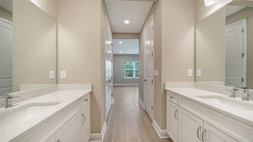 Furnished interior view inside a new home in Windward, Lakewood Ranch (Image 11).