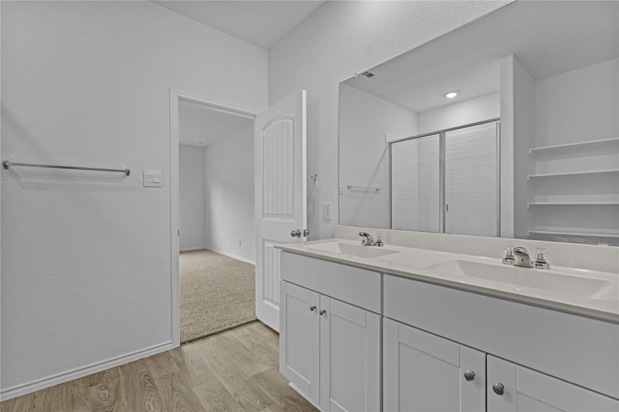 Furnished interior view inside a new home in Arroyo Ranch, Seguin (Image 4).