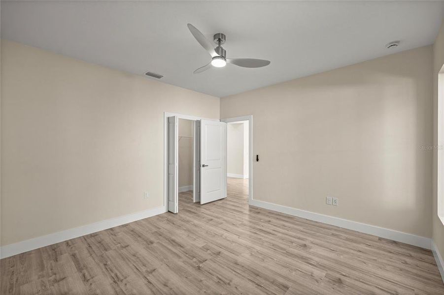 Spacious, unfurnished interior of a new home in , Gainesville (Image 31). Spacious, unfurnished interior of a new home in , Gainesville (Image 31).