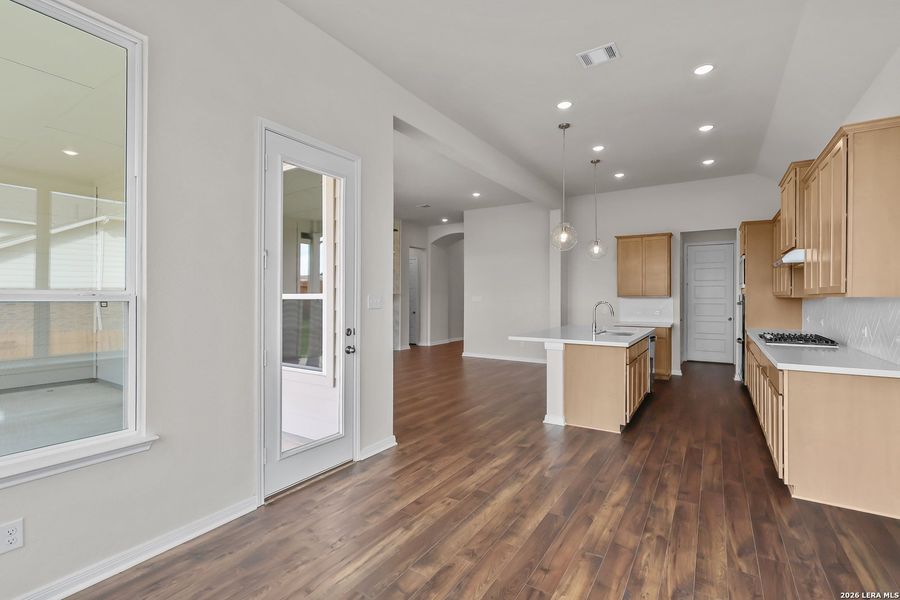 Furnished interior view inside a new home in Homestead, Schertz (Image 8).