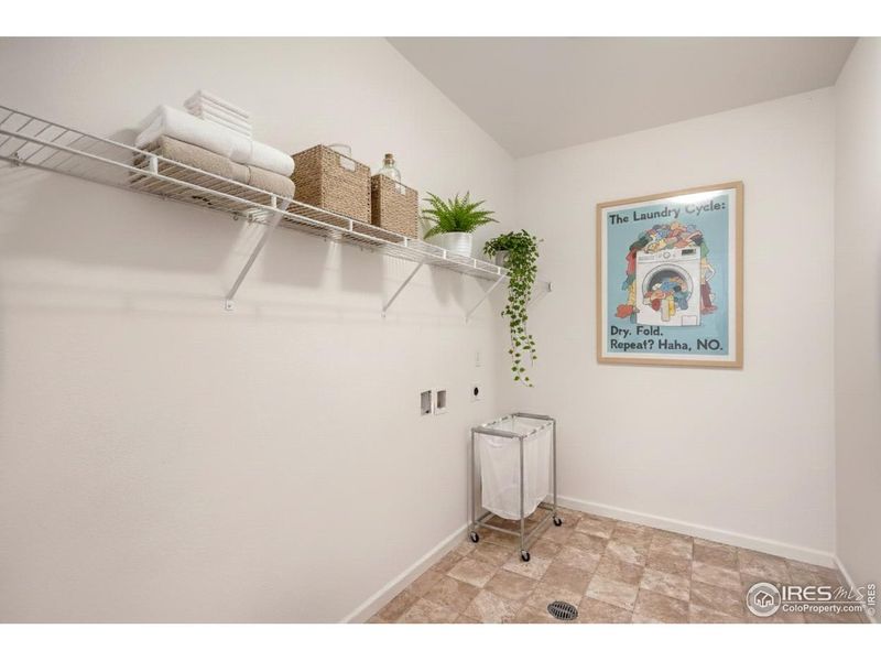 Spacious, unfurnished interior of a new home in Farmstead, Berthoud (Image 23).