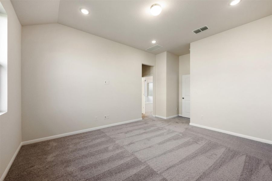 Representative images and renderings are for illustrative purposes. Actual structural options and design finishes of home may vary.