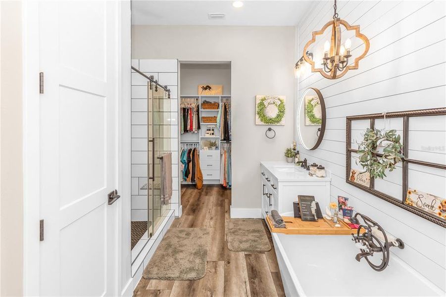 Furnished interior view inside a new home in , Osteen (Image 20).