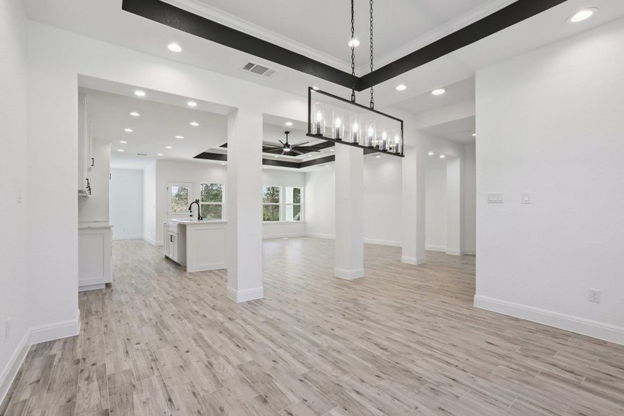 Spacious, unfurnished interior of a new home in , Elgin (Image 17).