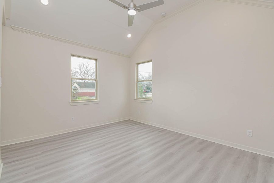 Spacious, unfurnished interior of a new home in , Rosenberg (Image 23).