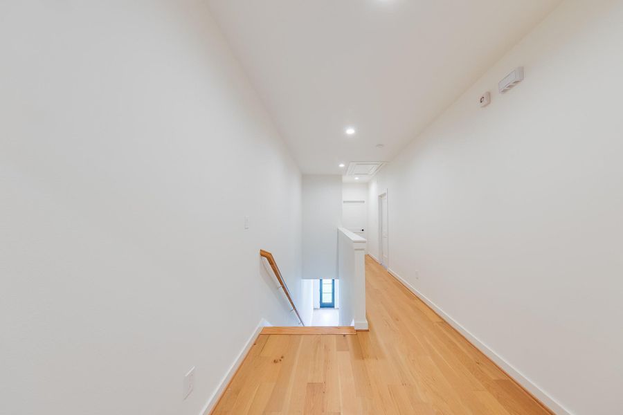 Spacious, unfurnished interior of a new home in , Houston (Image 32).