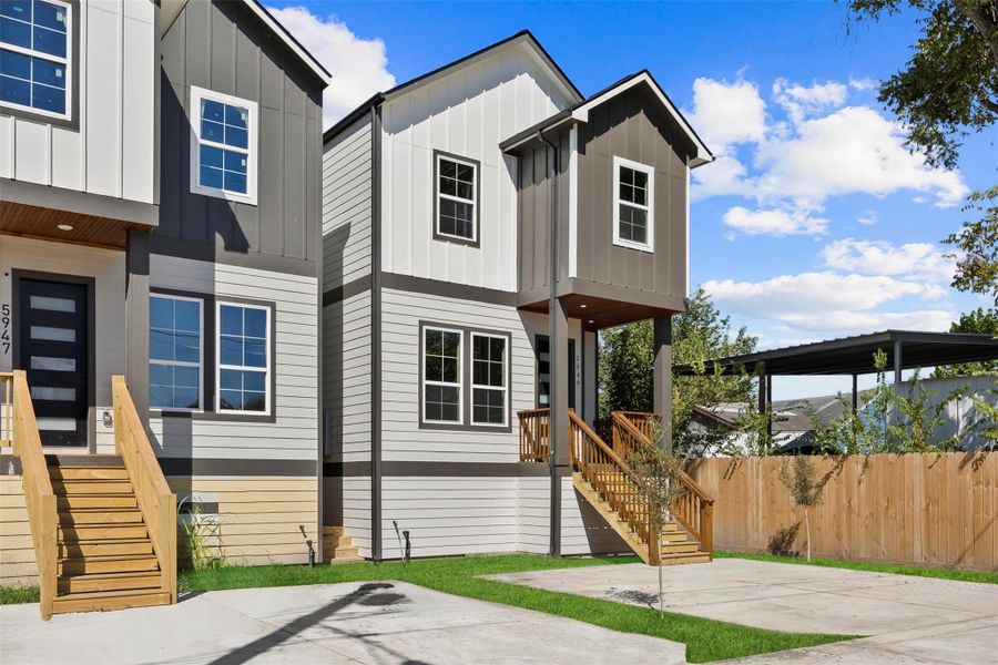 Front exterior of a new home in , Houston, TX, highlighting curb appeal (Image 20).