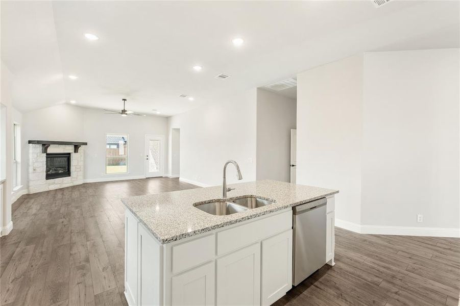 Furnished interior view inside a new home in Maplewood, Glenn Heights (Image 7).
