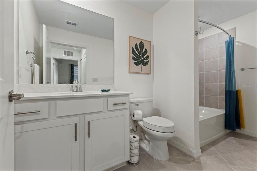 Furnished interior view inside a new home in , Venice (Image 4).