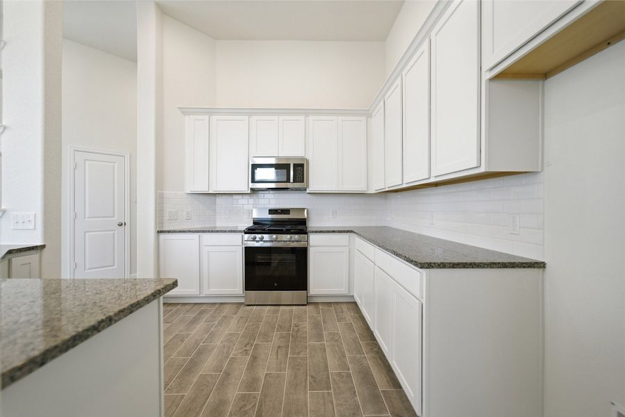 Furnished interior view inside a new home in Canterra Creek, Rosharon (Image 8). Furnished interior view inside a new home in Canterra Creek, Rosharon (Image 8).