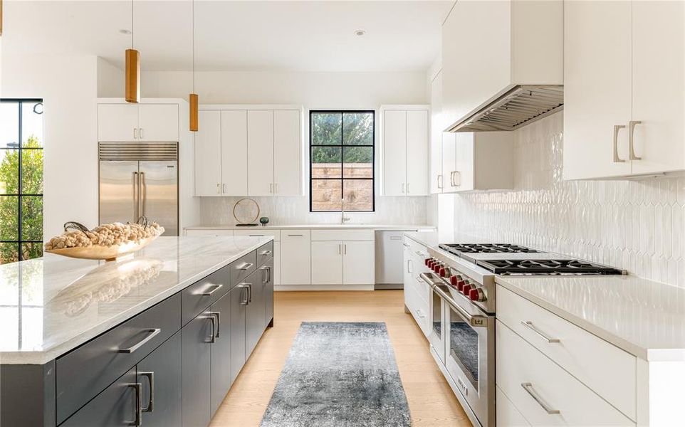 Furnished interior view inside a new home in , Dallas (Image 20).