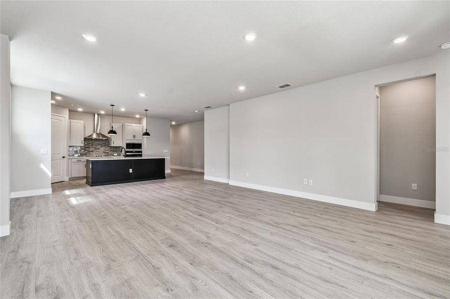 Spacious, unfurnished interior of a new home in North River Ranch – Garden Series, Parrish (Image 21). Spacious, unfurnished interior of a new home in North River Ranch – Garden Series, Parrish (Image 21).