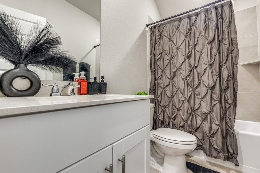 Furnished interior view inside a new home in Sierra Vista, Iowa Colony (Image 7). Furnished interior view inside a new home in Sierra Vista, Iowa Colony (Image 7).